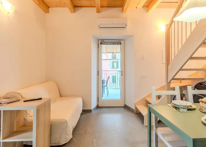 Riflessi By Interhome Colico