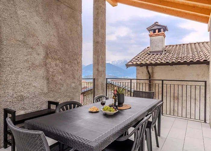 Riflessi By Interhome Appartement Colico